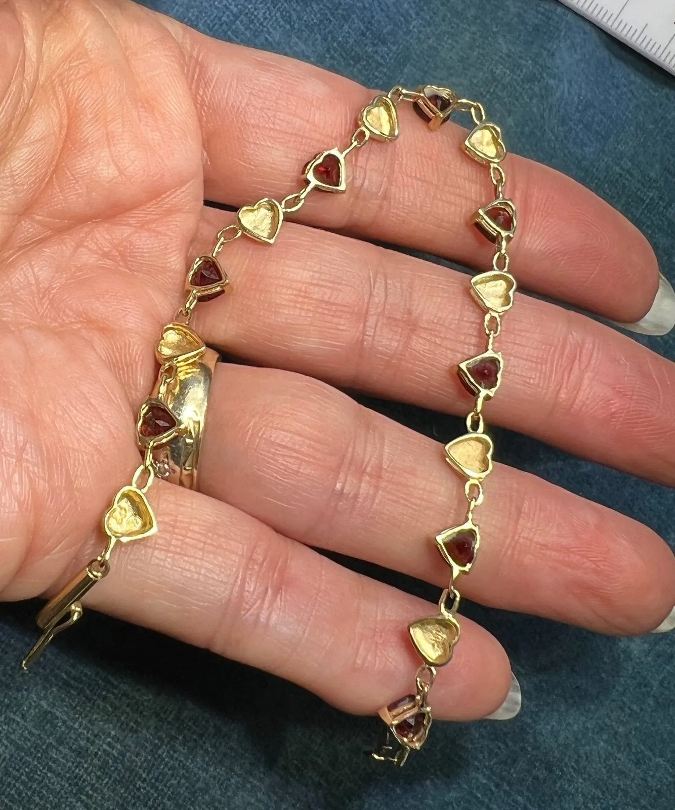 10k Yellow Gold Red Garnet Solid Heart Bracelet. Antique
