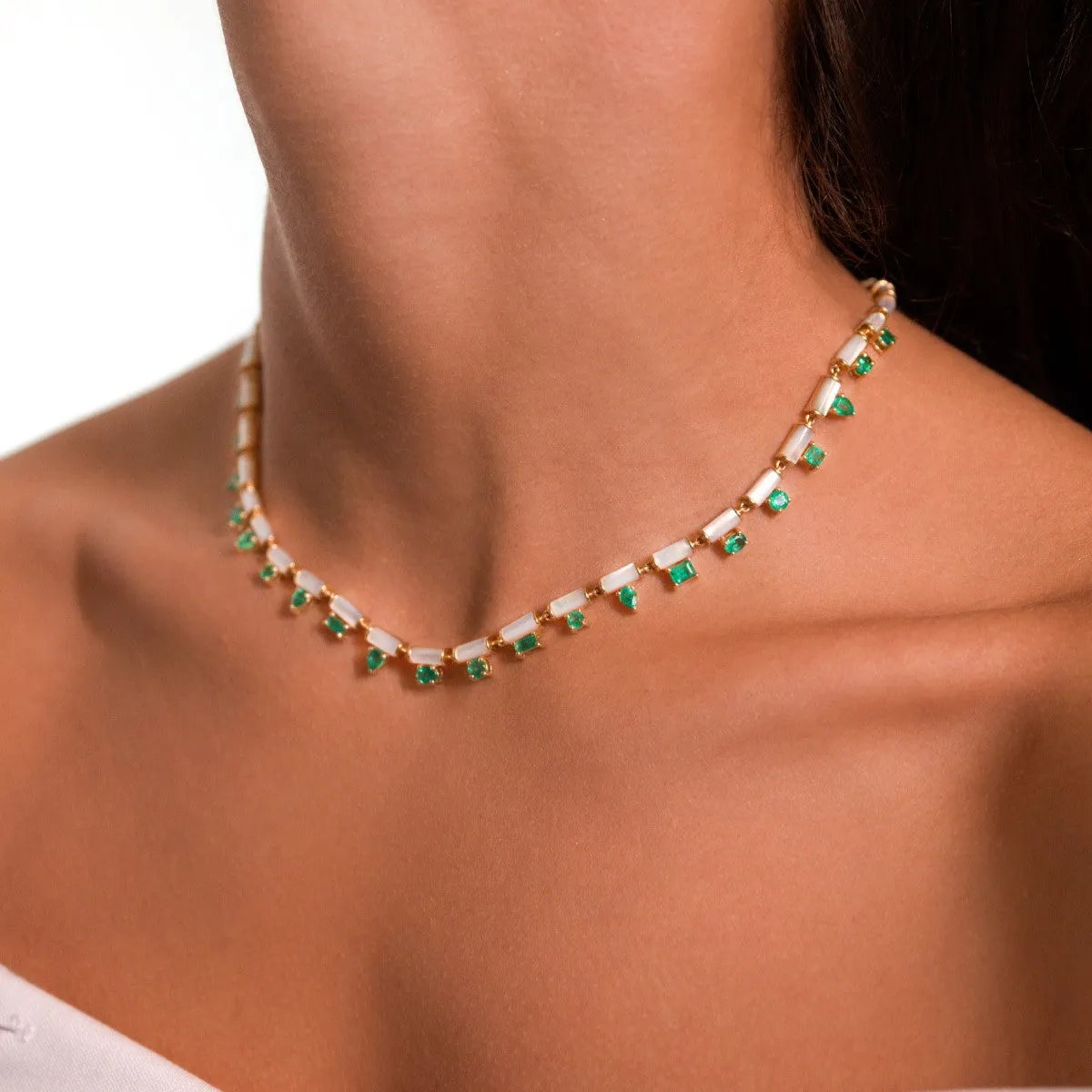 17.84ct Emerald Mother Of Pearl 14K Gold Link Necklace