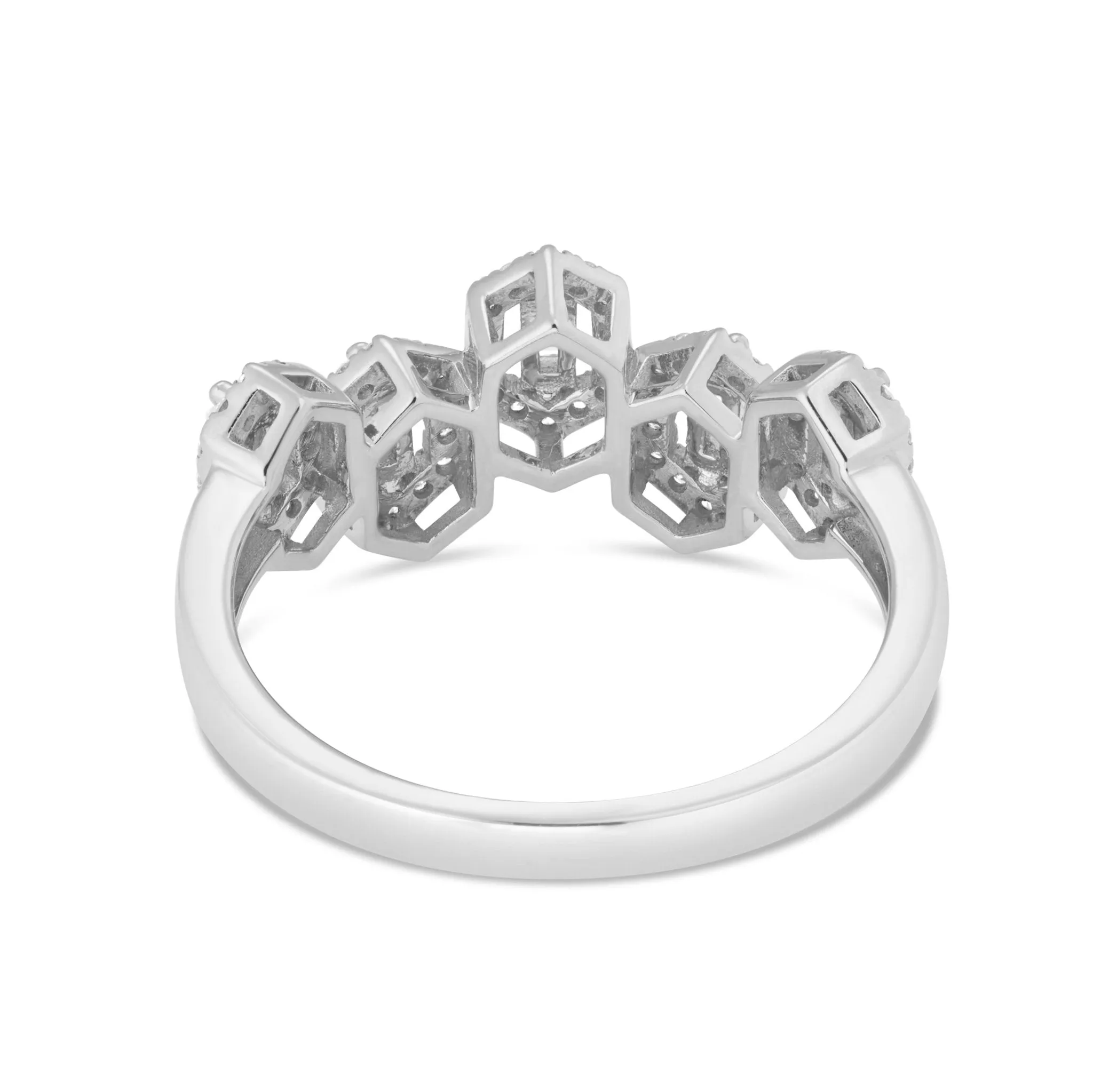 18K Gold 0.44ct Baguette Diamond Fashion Ring