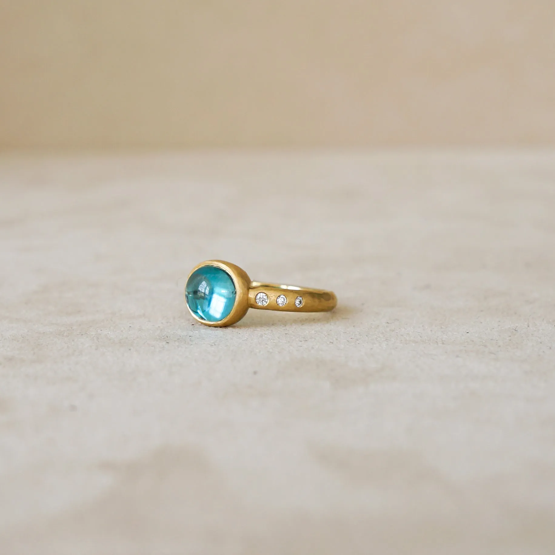 4.82 ct Cambodian Blue Zircon .09 ct Dia 18 kt Gold