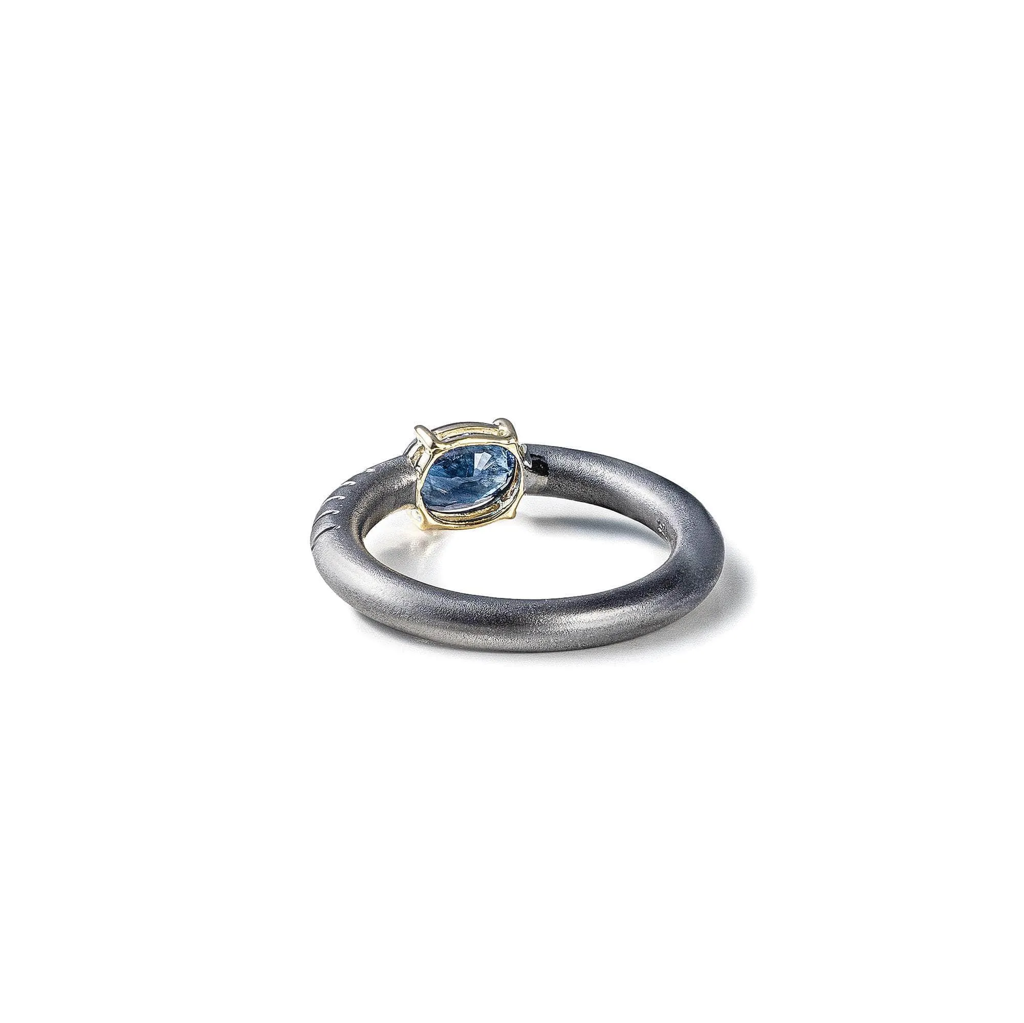 Ariadne Blue Sapphire Ring (Black Rhodium)