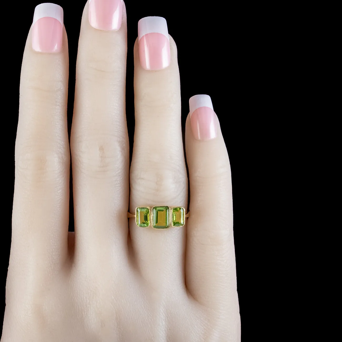 Art Deco Style Peridot Trilogy Ring 2.2ct Of Peridot