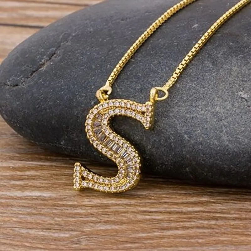 Customized Zircon Filled A-Z Initial Letter Necklace