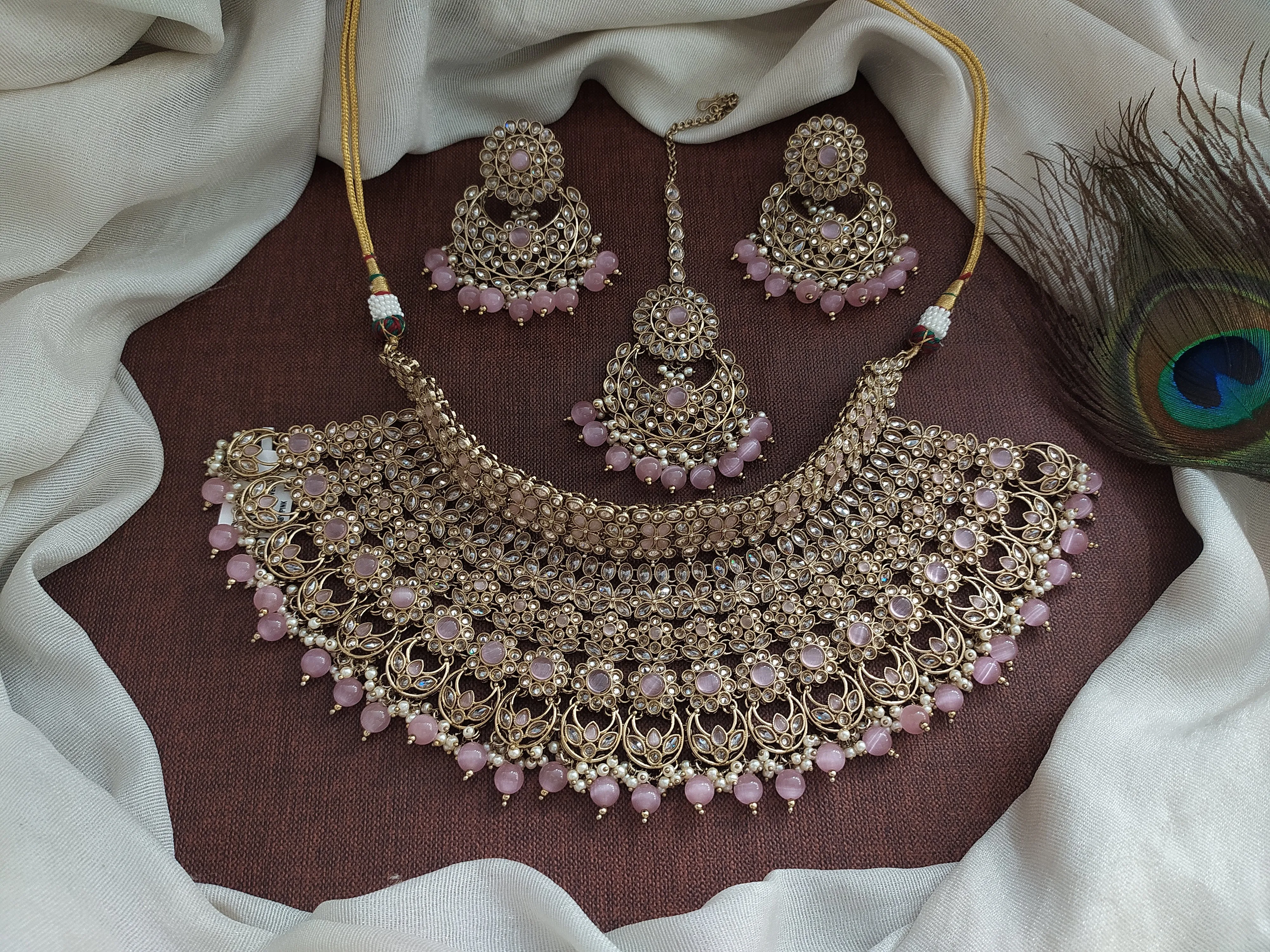 Embrace Cultural Grandeur With Heavy Design Multilayer Mehandi Choker Set