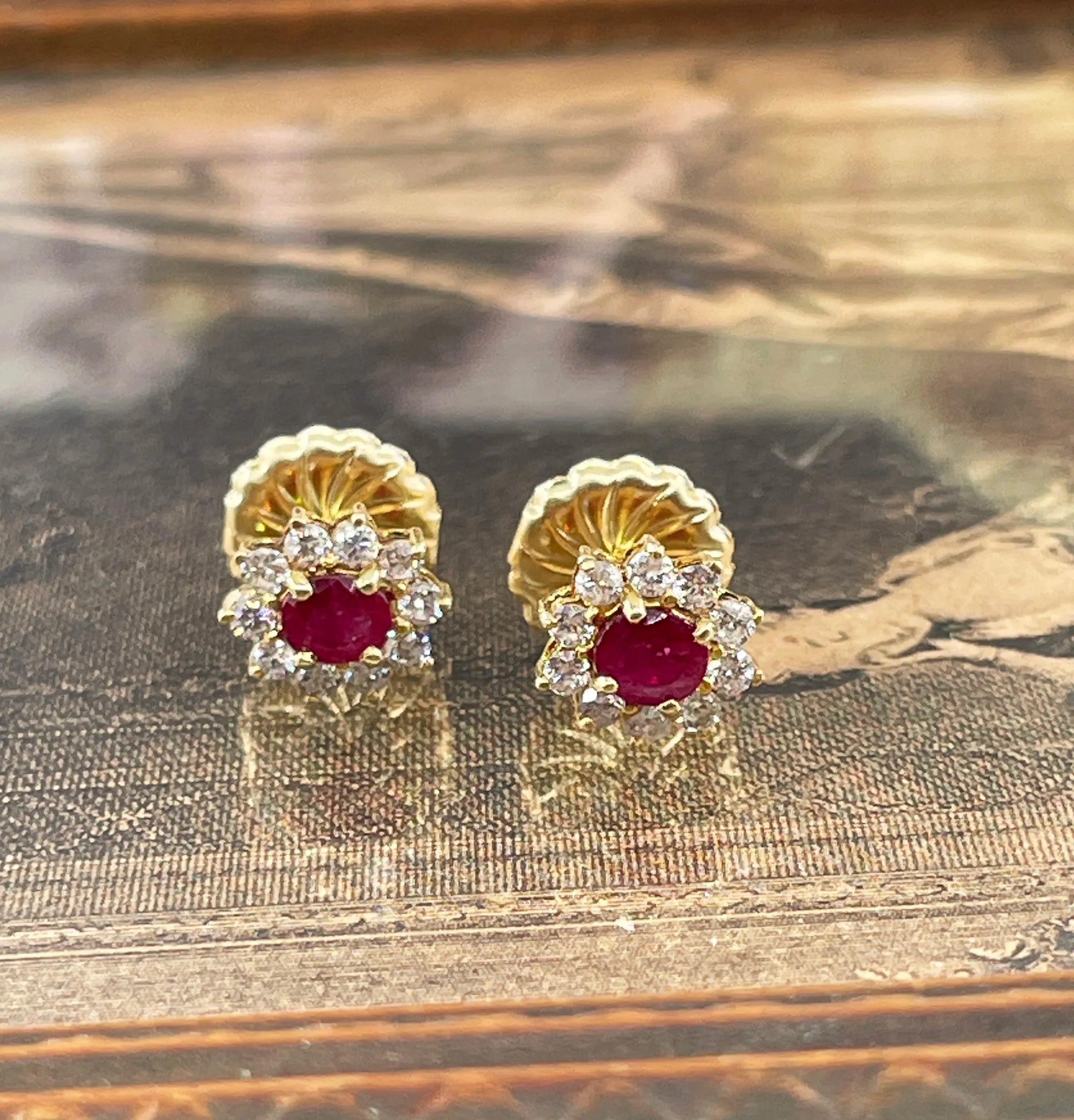 Estate Vintage 1.50ctw Oval Red RUBY & Diamonds 14K/18KYellow Gold Cluster Stud Post Earrings Ear Pendants