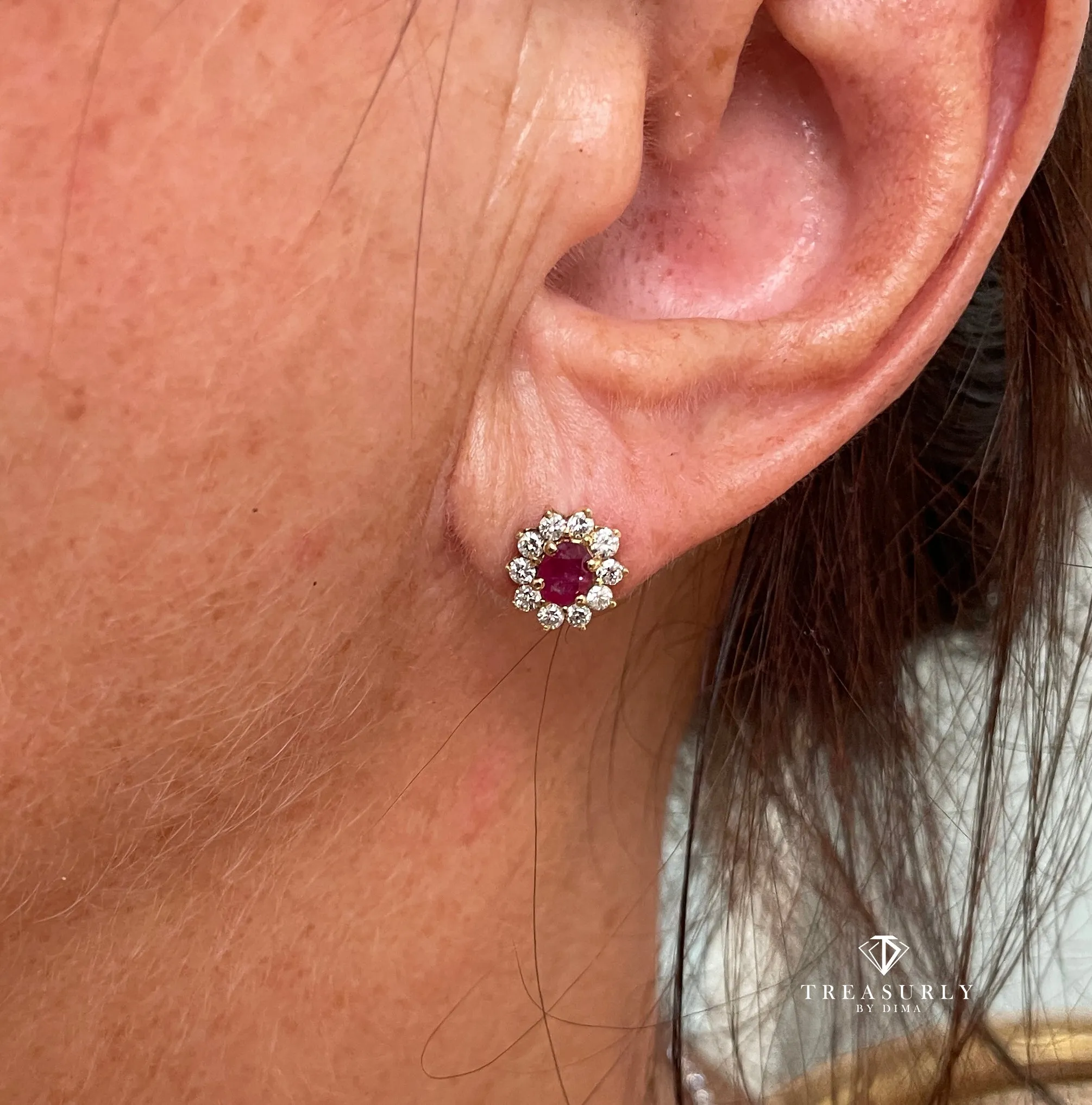 Estate Vintage 1.50ctw Oval Red RUBY & Diamonds 14K/18KYellow Gold Cluster Stud Post Earrings Ear Pendants