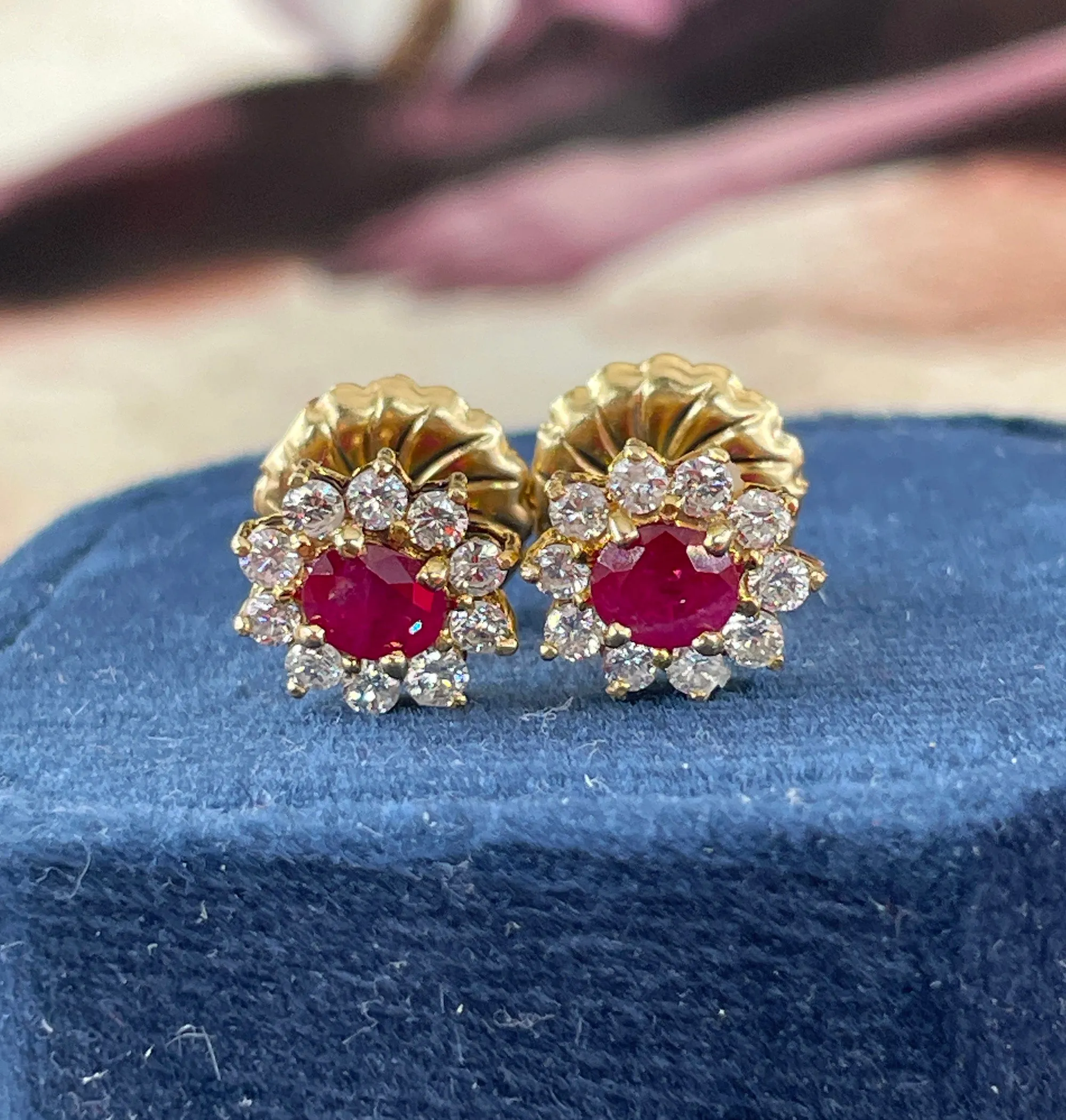 Estate Vintage 1.50ctw Oval Red RUBY & Diamonds 14K/18KYellow Gold Cluster Stud Post Earrings Ear Pendants