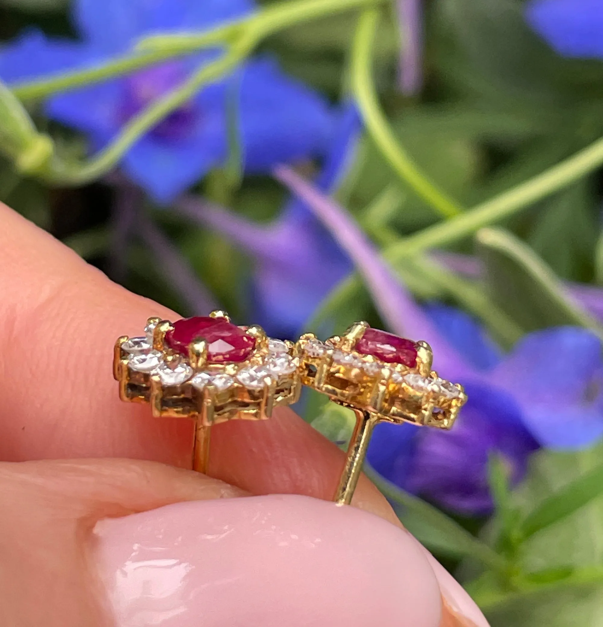 Estate Vintage 1.50ctw Oval Red RUBY & Diamonds 14K/18KYellow Gold Cluster Stud Post Earrings Ear Pendants