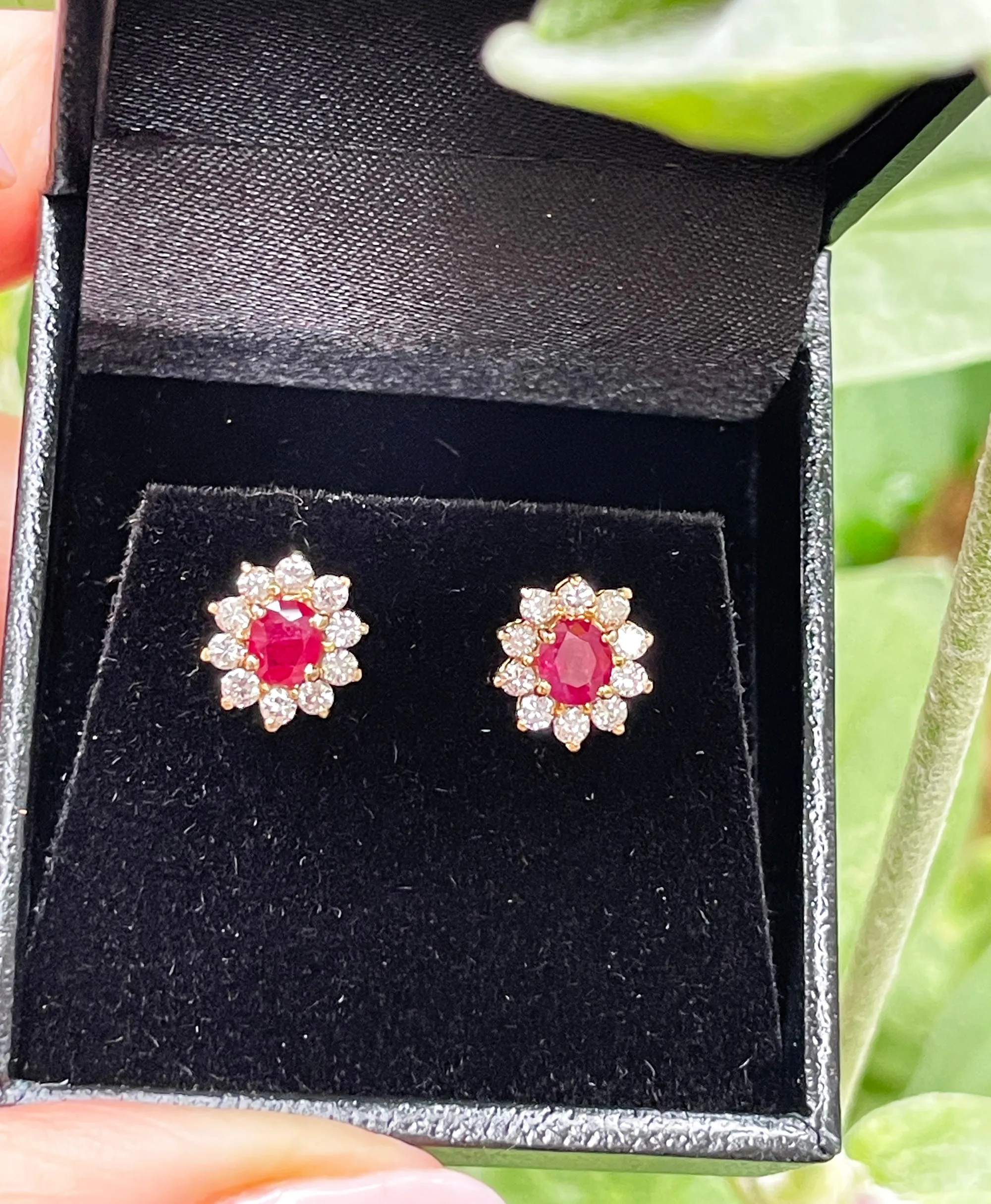 Estate Vintage 1.50ctw Oval Red RUBY & Diamonds 14K/18KYellow Gold Cluster Stud Post Earrings Ear Pendants