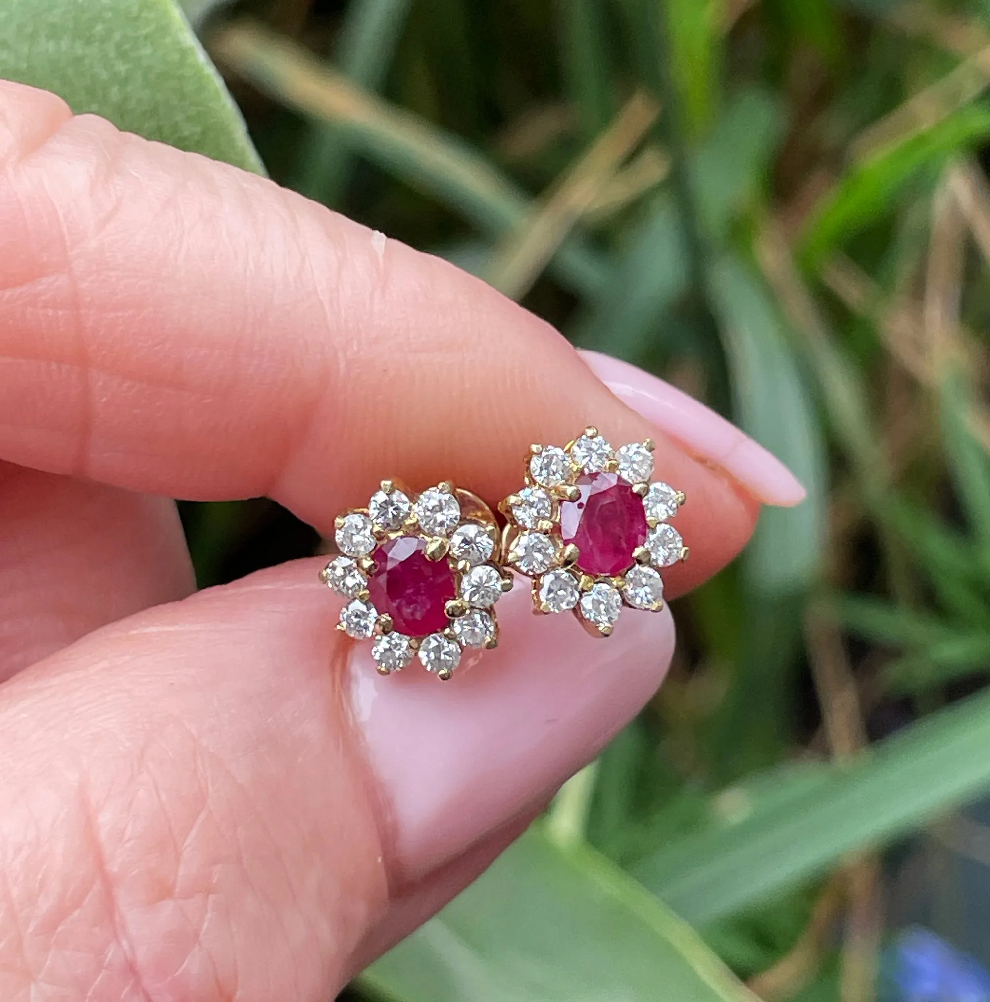 Estate Vintage 1.50ctw Oval Red RUBY & Diamonds 14K/18KYellow Gold Cluster Stud Post Earrings Ear Pendants