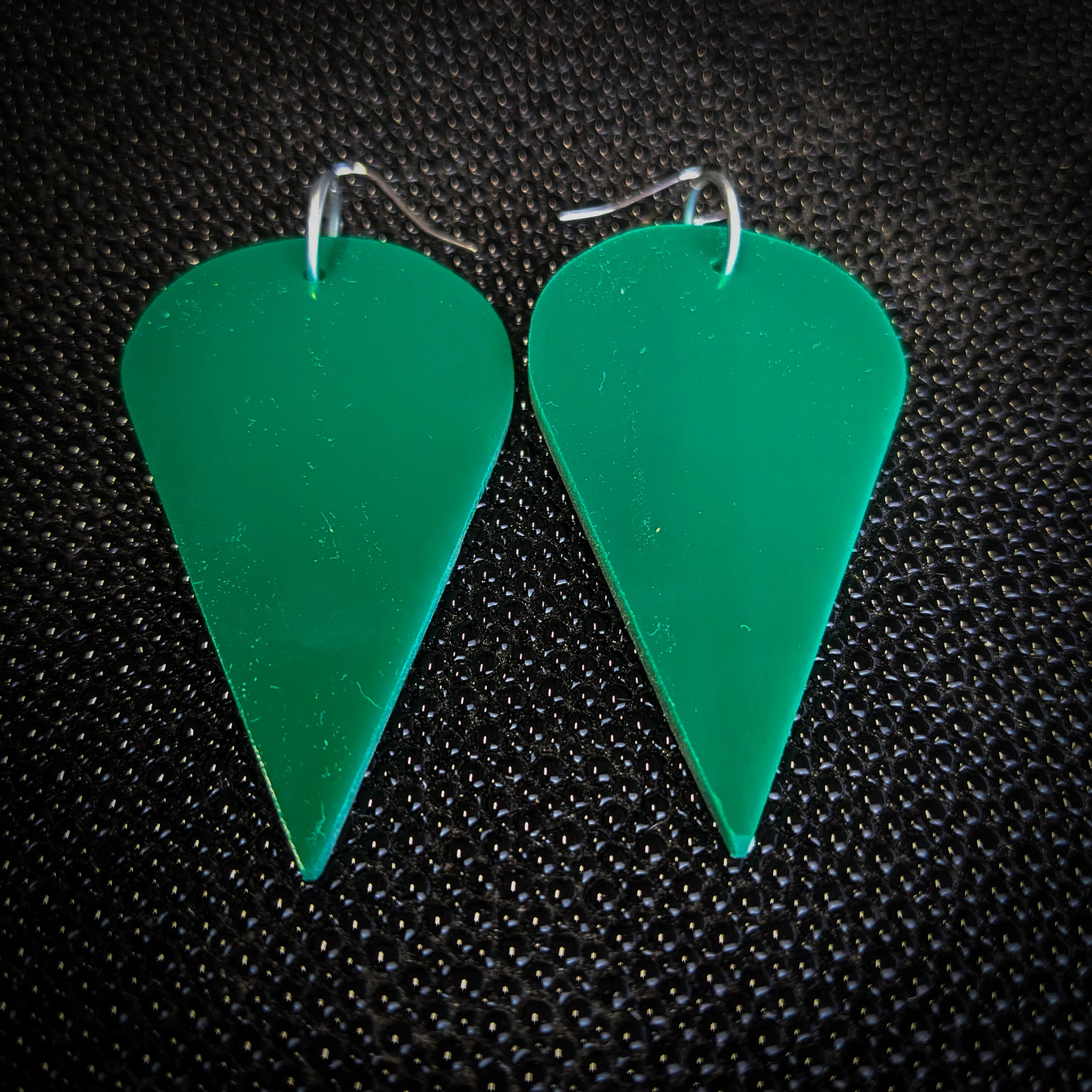 Green Rounded Point Dangle Earrings