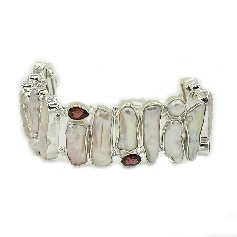 Kala Garnet Biwa Pearl Bracelet