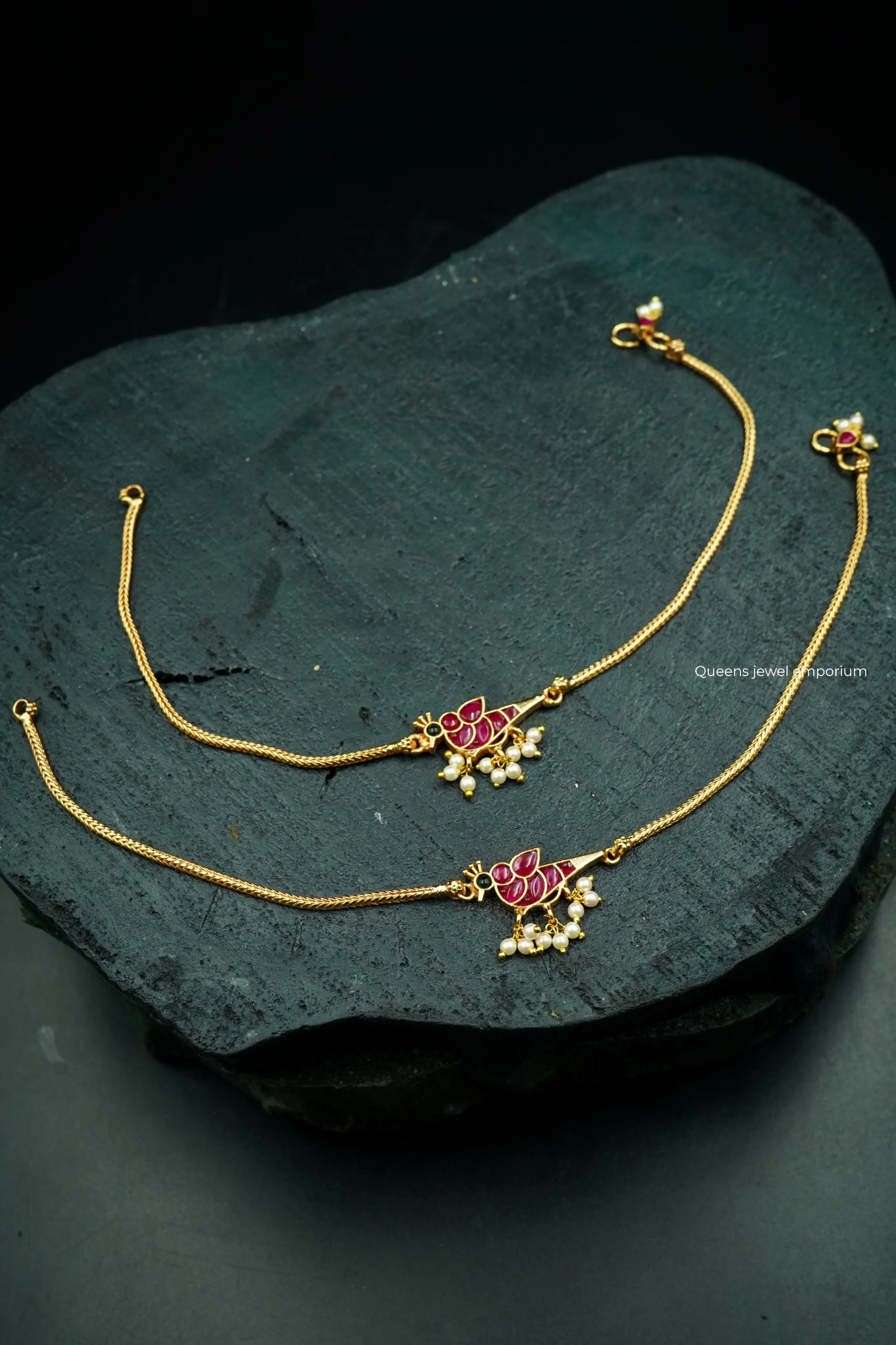 LAYA ANKLET