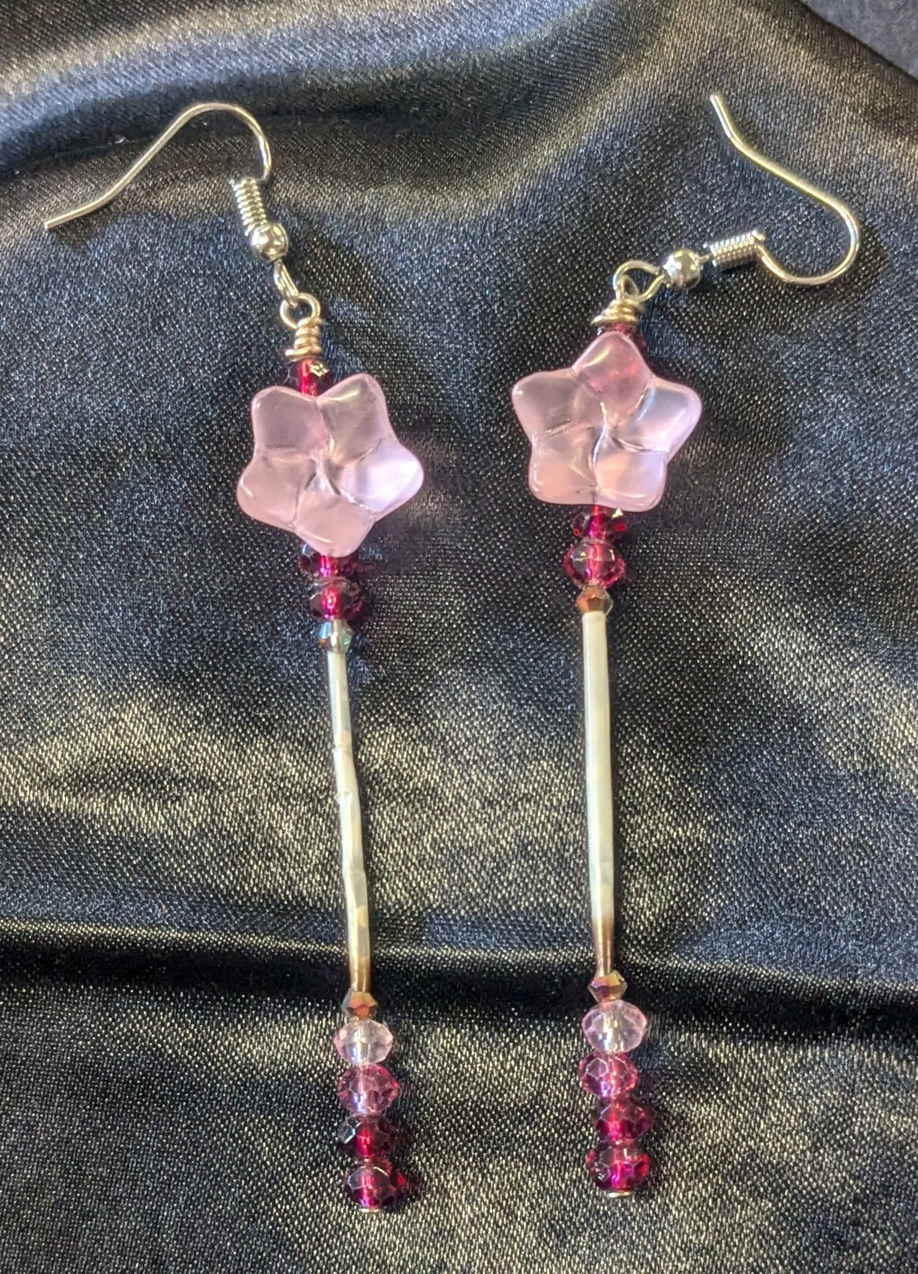 Quill Dangle Earrings w/ Flower