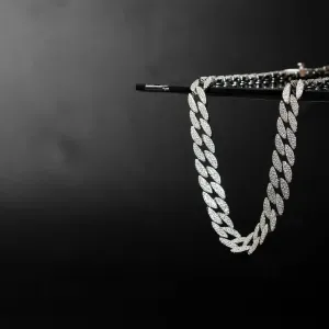 Radiant Links Chain