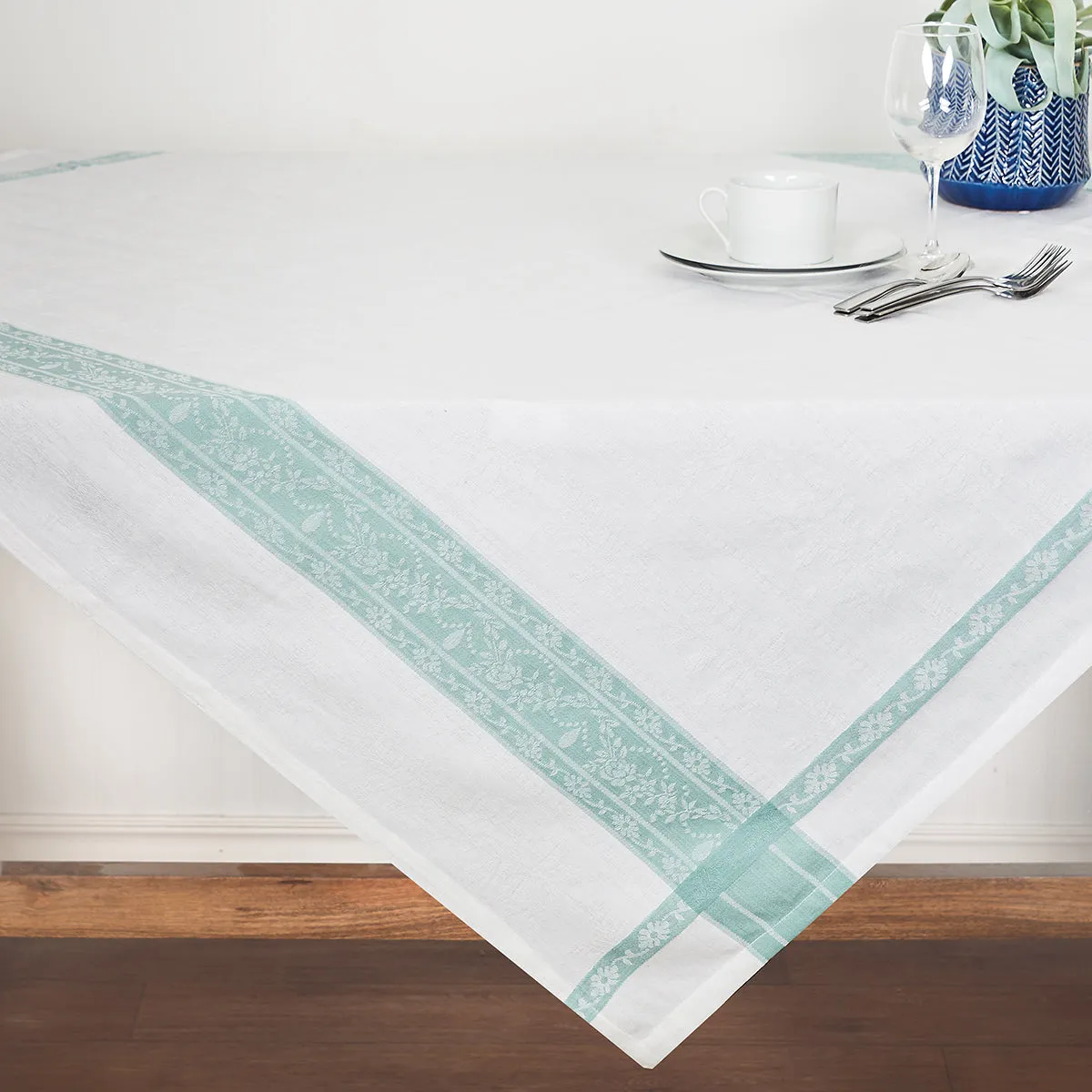 Rose Trellis Jacquard Table Linens