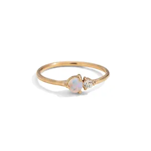 Unity Ring, White Opal, 9kt Yellow Gold